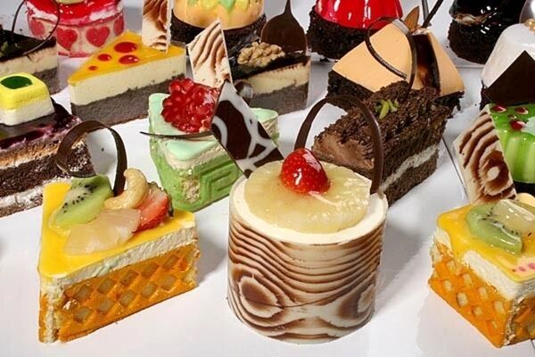شیرینی شب عید گران می شود؟
