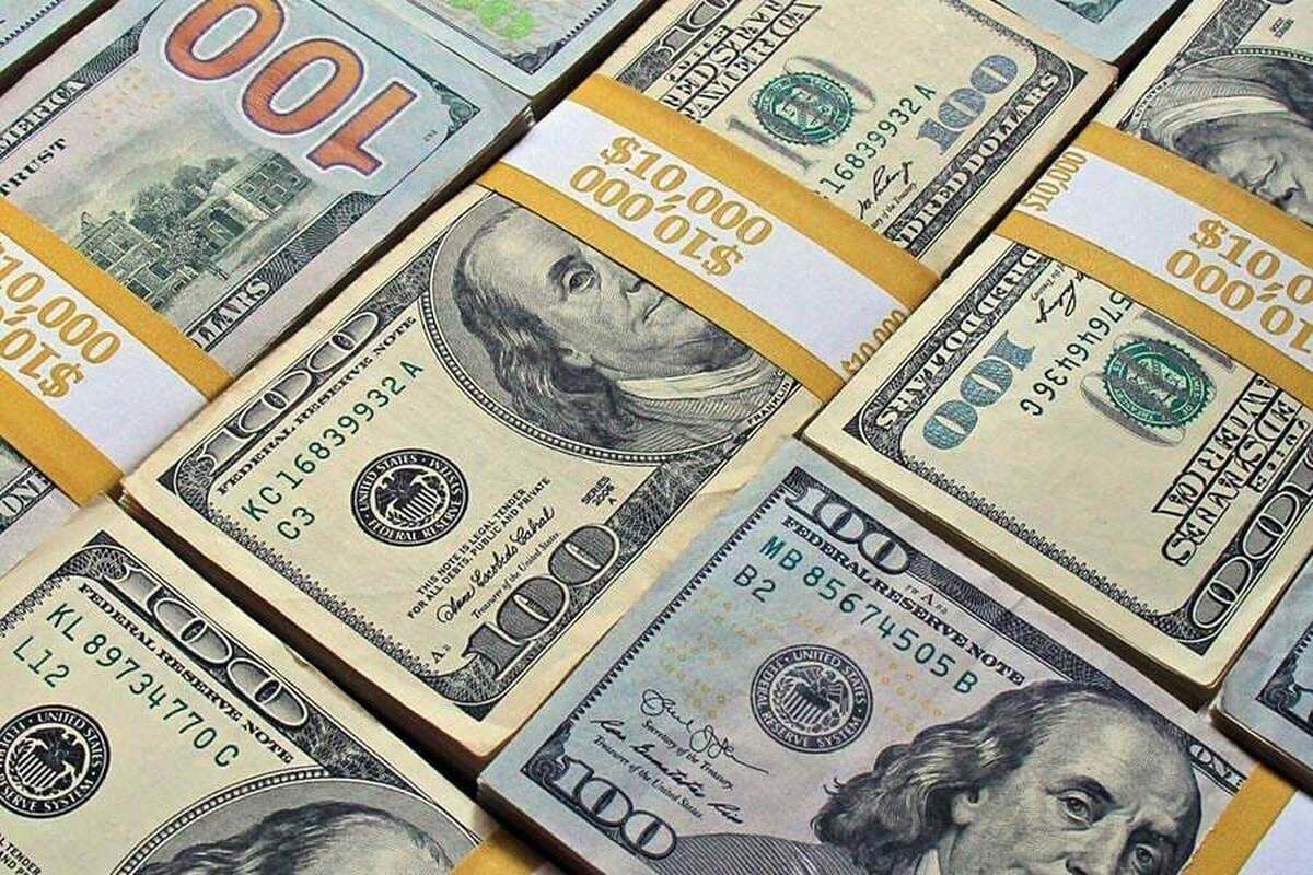 دلار توافقی ۶۱ تا ۶۲ هزار تومان قیمت خورد
