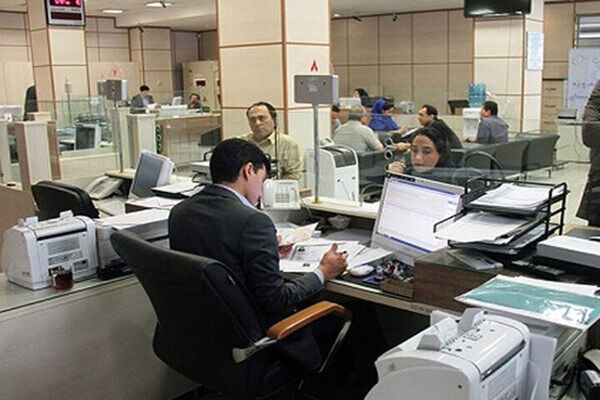 میزان حقوق و عیدی کارکنان دولت در سال ۱۴۰۳ چقدر خواهد بود؟