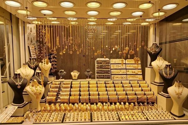 طلا و سکه بخریم یا نخریم؟

