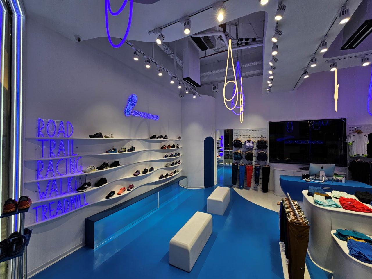 نورپردازی تجاری و مهم‌ترین هدف از روشنایی فضای تجاری
