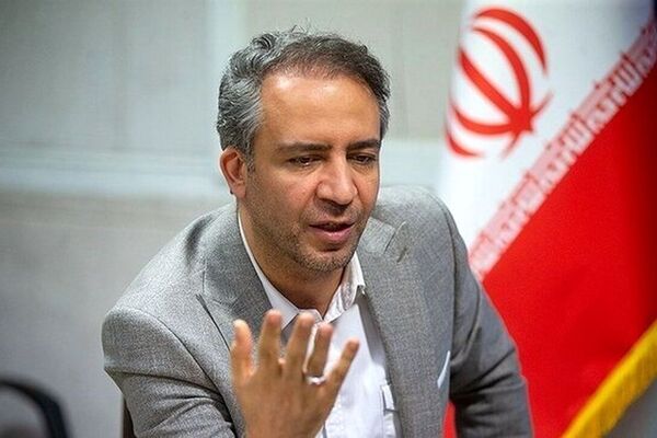 پیش‌بینی قیمت دلار؛ تعادل در ۷۳ هزار تومان یا ادامه نوسانات؟
