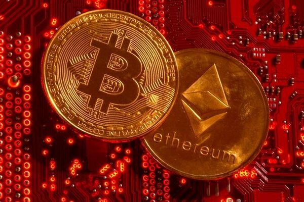 آخرین وضعیت بازار رمزارزها در جهان؛ ریزش اتریوم و بیت کوین