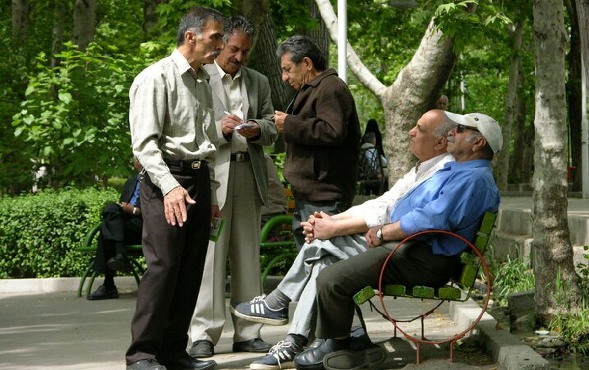 این بازنشستگان از همسان سازی حقوق محروم شدند
