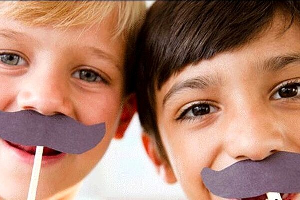 تا چه حد و مرزی می‌توانید با کودکان شوخی کنید؟