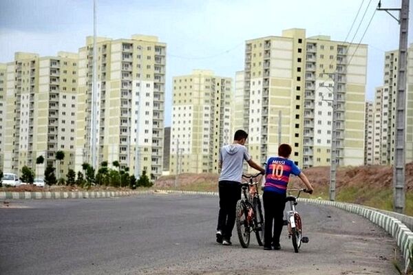قیمت آپارتمان در کرج به تهران رسید؛ عظیمیه متری ۱۳۰ میلیون!