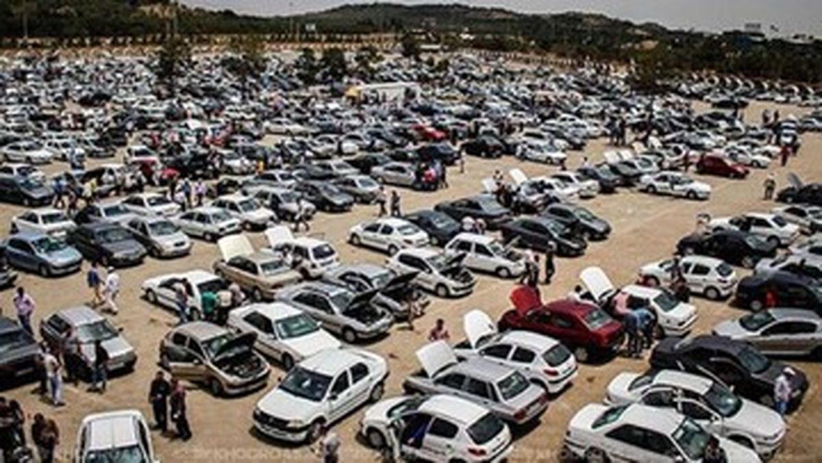 قیمت این خودروها در بازار آزاد ارزان‌تر از قیمت کارخانه شد/ فشار برای جلوگیری از سقوط قیمت‌ها زیاد شد
