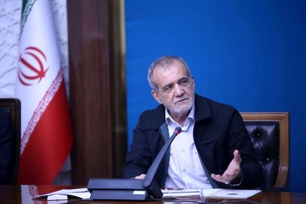 آقای پزشکیان، سیاست حذف ارز ترجیحی را کنار بگذارید

