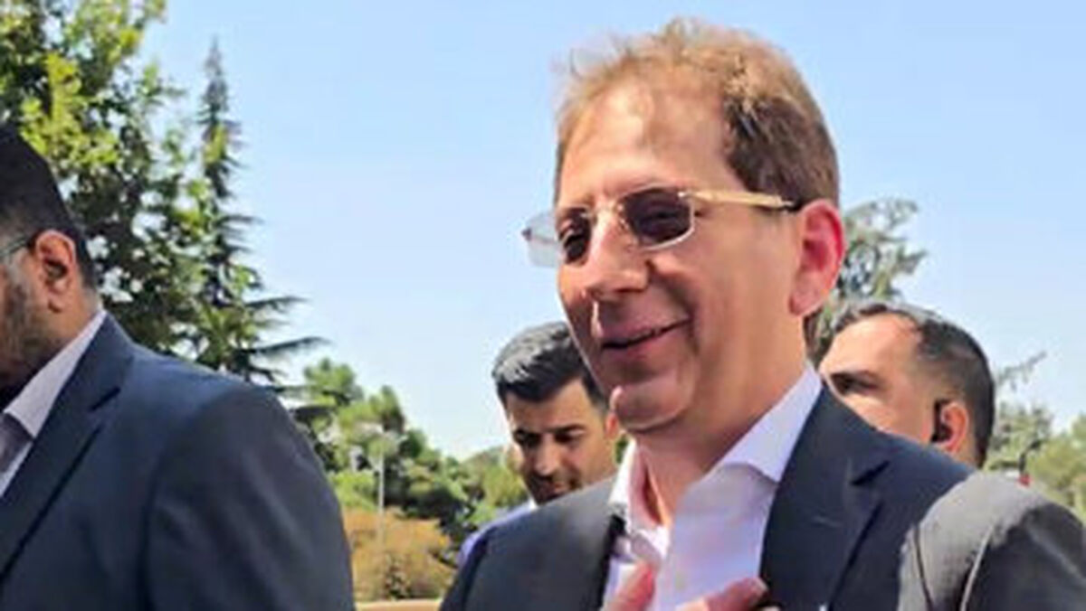 به چه دلیل در برابر بابک زنجانی اینقدر کوتاه می آیید؟