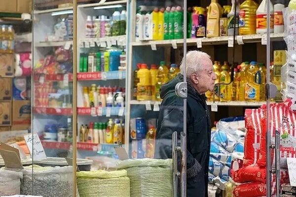 خوراکی‌ها رکورد زدند/ قیمت کالاهای اساسی چگونه چند برابر شد؟