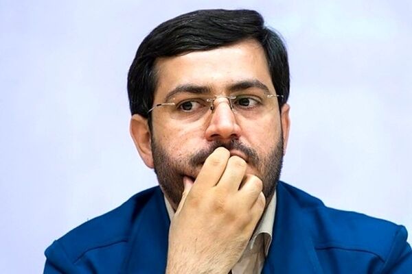 یاسر جبرائیلی: همین امروز می‌توان دلار را به ۲۰ هزار تومان رساند/ ویدئو
