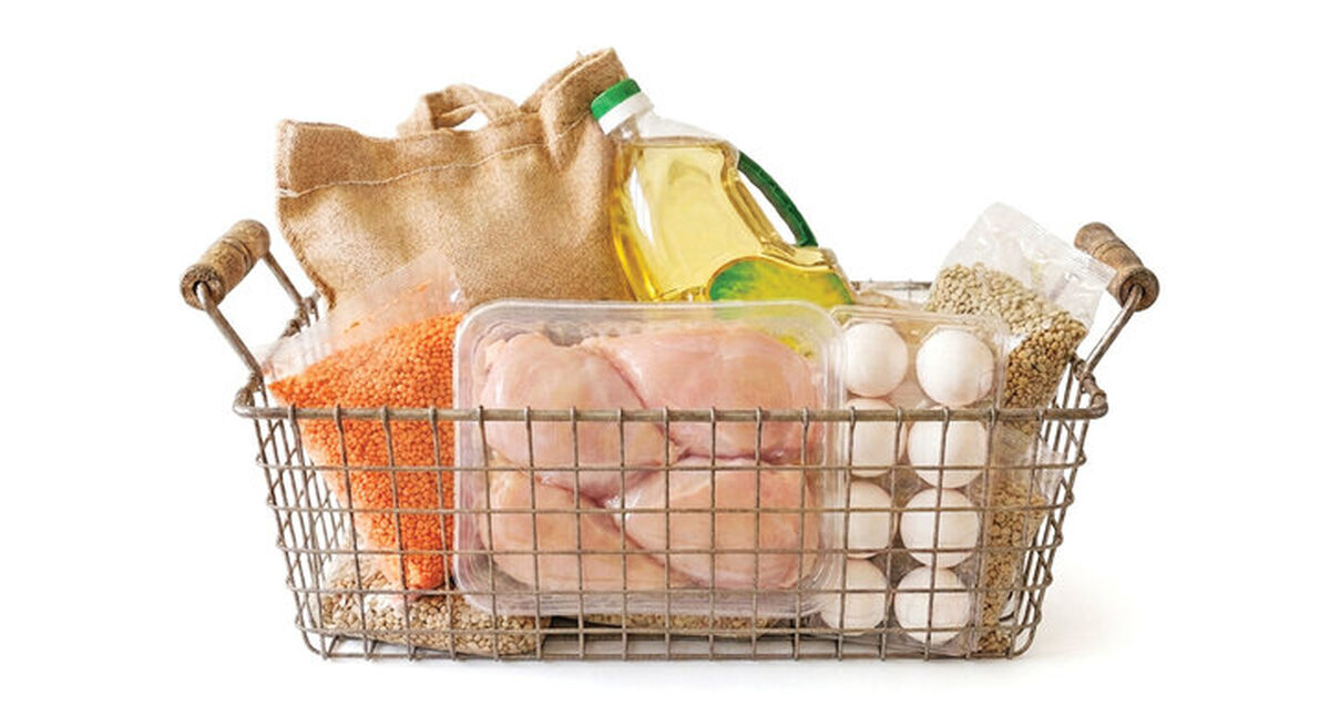 ‌ کالاهای اساسی کم نداریم، اما بخاطر قیمتش نمی توانیم بخریم