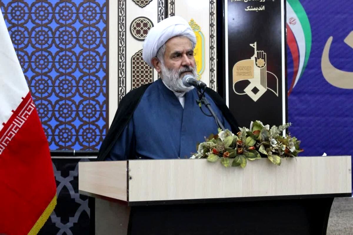 در سال ۱۴۰۰ تولید بنزین بیش از مصرف بود، اما هم اینک بنزین وارد می‌کنیم

