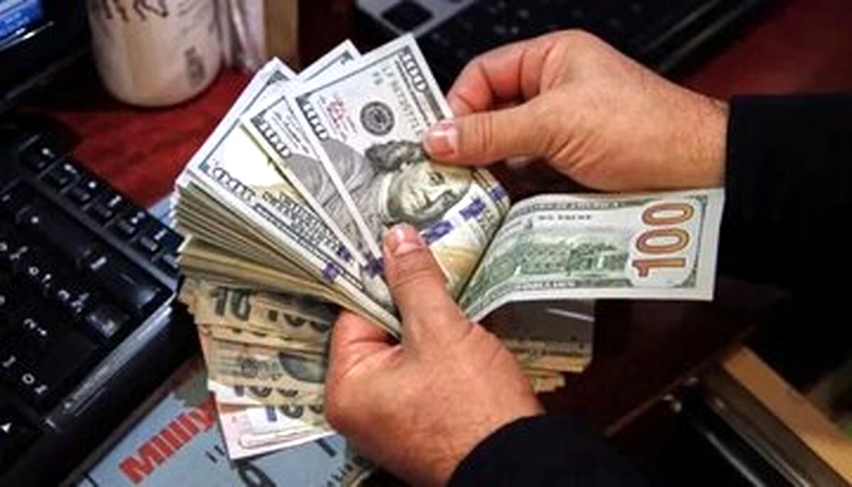 شرایط خرید و فروش ارز تغییر کرد؛ نرخ دلار چگونه تعیین می‌شود؟
