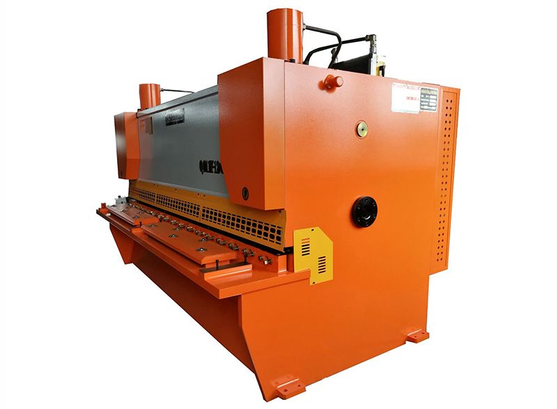 نگاهی عمیق به طرز کار دستگاه هیدرولیکی گیوتین