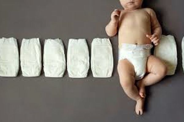 طلا و ماشین را ول کنید، پوشک 200 درصد گران شده است؛ دولت دست به دامن کالابرگ شد