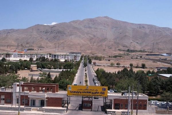 پنل تخصصی «تجربه مشتری؛ وقتی باور کافی نیست»، در الکامپ ۱۴۰۴ به میزبانی پیام‌گستر برگزار شد