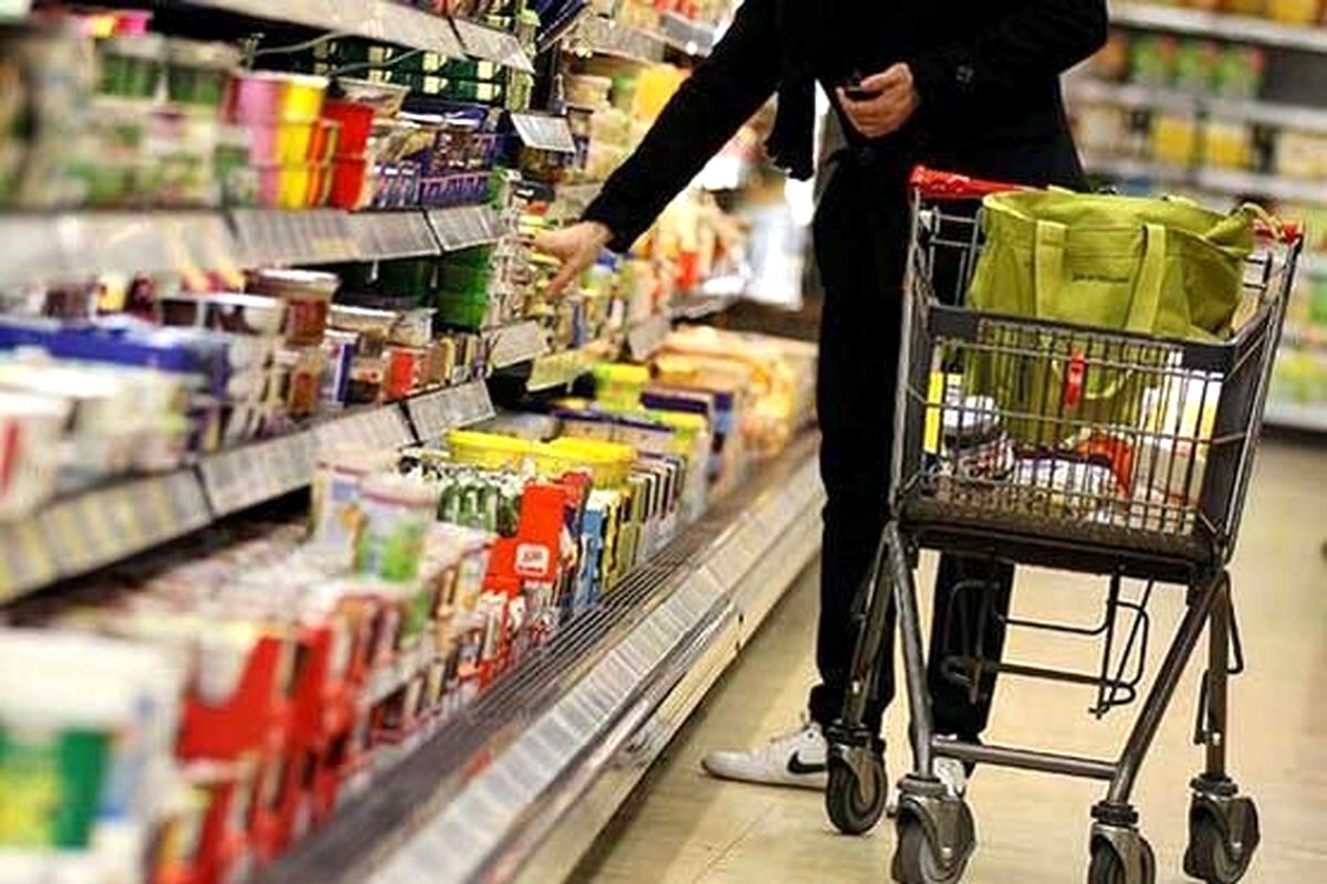 مسئولیت تنظیم بازار کالاهای اساسی و کشاورزی به اصناف سپرده شد/ توقف واردات مرغ در ۱۴۰۳
