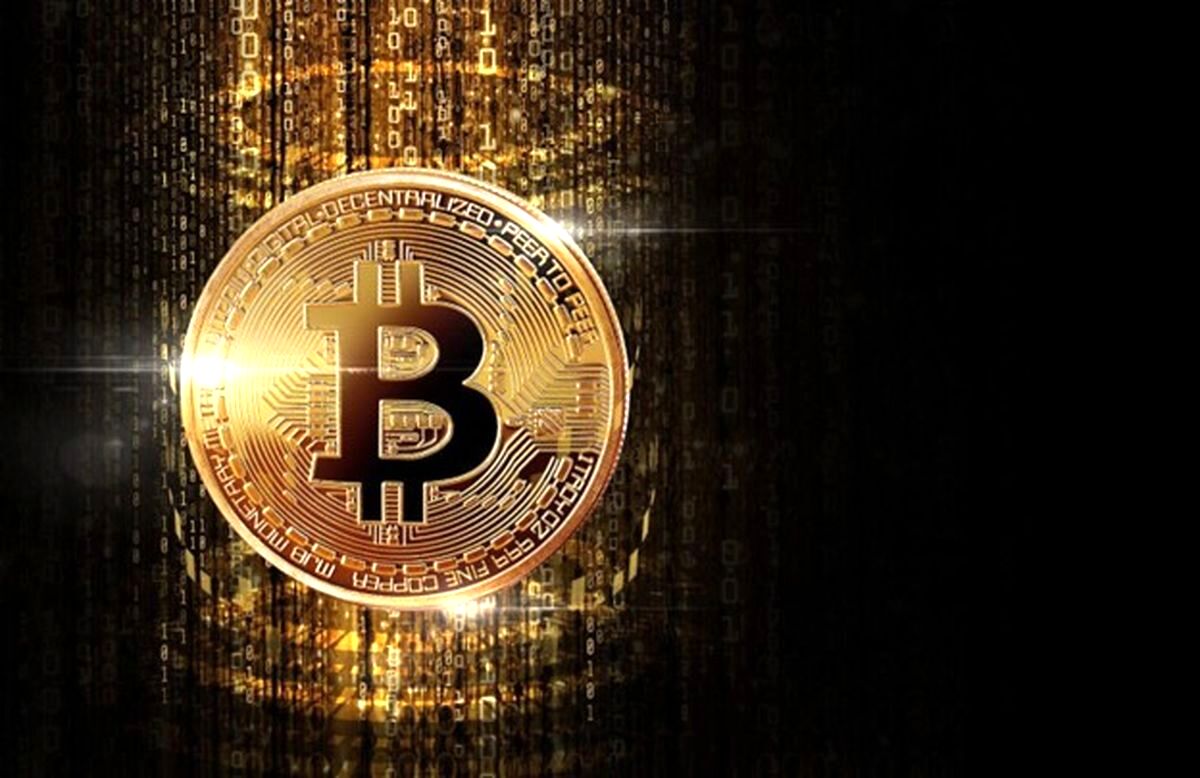 نرخ‌های تأمین مالی بیت‌کوین مثبت باقی مانده‌اند، اما خطر تغییر روند بازار وجود دارد
