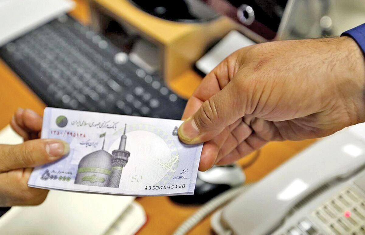 جزئیات افزایش حقوق کارمندان و بازنشستگان در سال ۱۴۰۴
