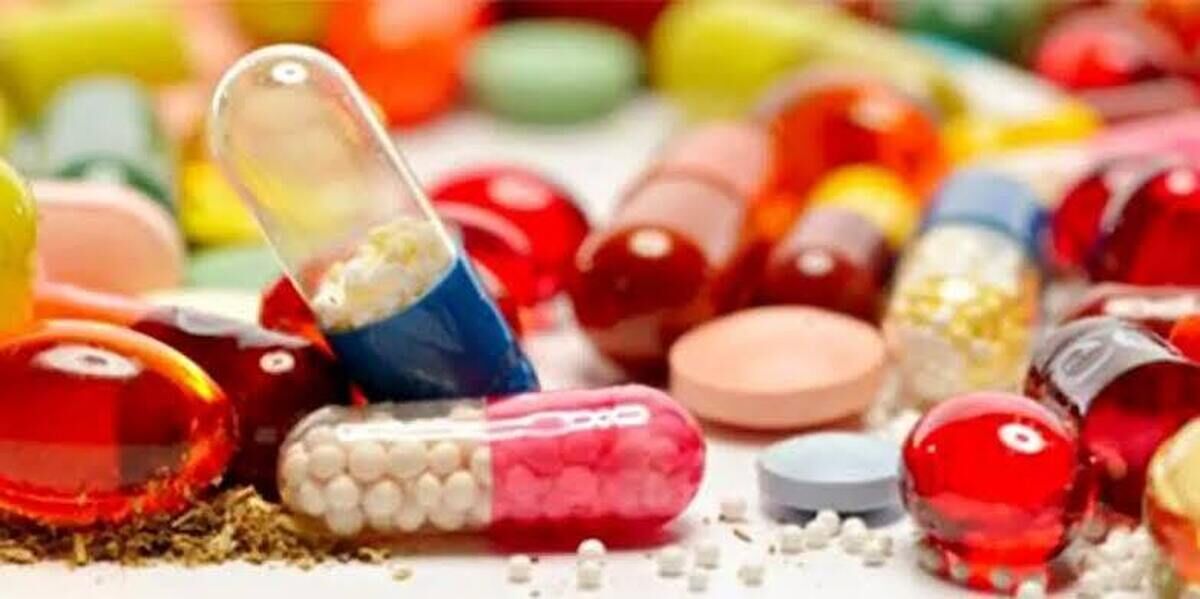 گرانی دارو در راه است/ آیا بیمه‌ها پای کار می‌آیند؟
