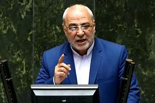 حاجی دلیگانی: قدرت خرید هر فرد به میزان ۵ میلیون و ۲۵۰ هزار تومان در ماه کاهش یافته است/  یک میلیون کالابرگ جوابگوی تغییرات ارزی نیست