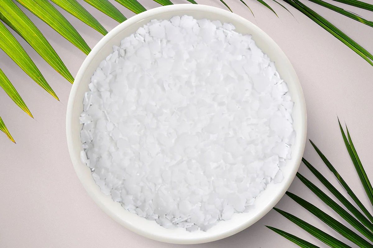 خواص زیستی میریستیک اسید