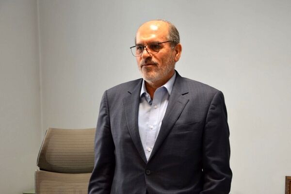 جهان وارد انقلاب پنجم توسعه شد ما بین انقلاب دو و سه مانده‌ایم