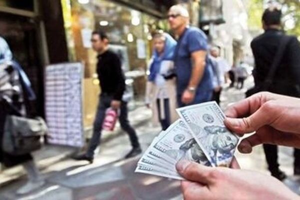 بازار دلار در حالت آماده باش؛ بوی برجام دوباره به بازار ارز ایران رسید
