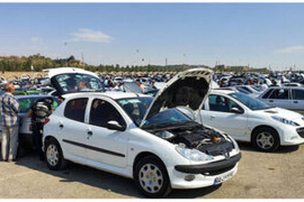 بازار خودرو هم محتاط است ، هم منتظر