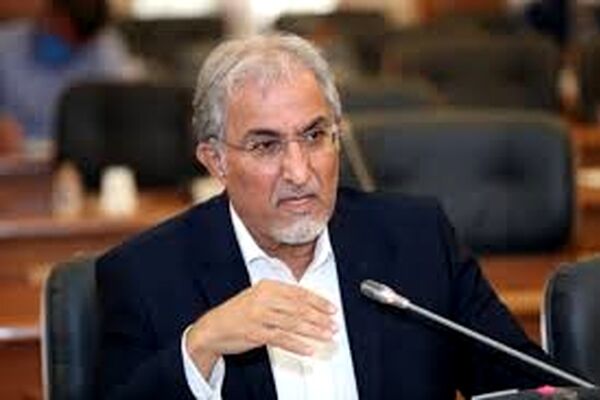 از دریافت حق عبور در هرمز سالیانه ۱۰۰ میلیارد دلار سود می‌بریم
