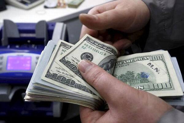 قیمت دلار و سایر ارزها ۸ اردیبهشت ۱۴۰۴؛ کف قیمتی دلار شکست