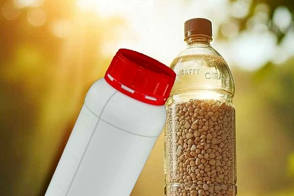 آیا بطری‌ های پلاستیکی روی طعم و بوی مایع داخل آنها تأثیر می‌گذارند؟