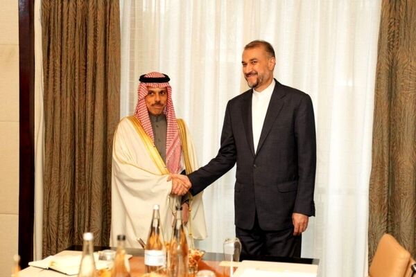 توافق ایران و عربستان در زمینه تسهیل صدور روادید تجاری و برقراری پرواز مستقیم بین 2 کشور