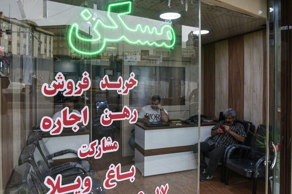 وزارت راه: قیمت اعلامی مسکن توسط بنگاه‌های املاک واقعی نیست