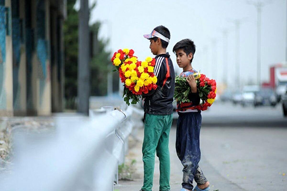 ادعای عجیب کارشناس صداوسیما: کودکان کار ماهیانه ۵۰ تا ۷۰ میلیون درآمد دارند!/ویدئو