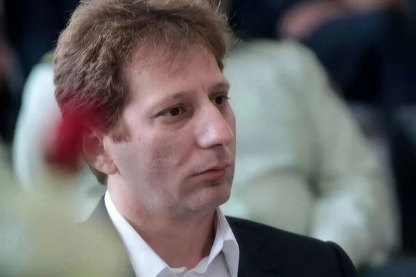 بابک زنجانی با پول هایی که از بیت المال دزدیده در حال تجارت است